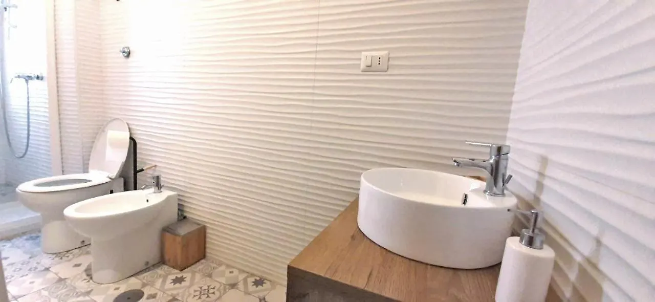 Cheerful Flat In Funky Rome Apartment Italy