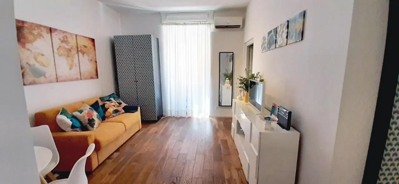 Cheerful Flat In Funky Rome Apartment