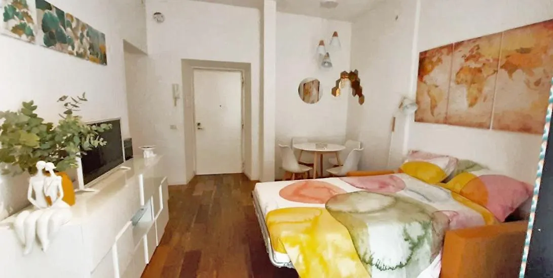 Cheerful Flat In Funky Rome Apartment